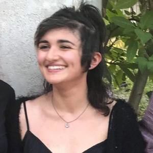 Meet your Posher, Manifa